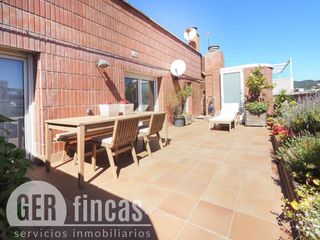 Dúplex  Avenida josep tarradellas. Ático dúplex con terraza de 35m2