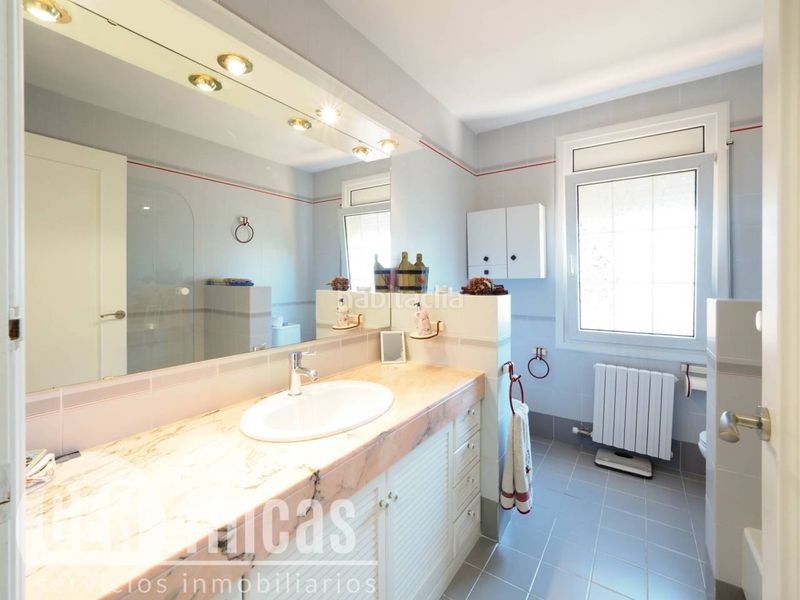 Foto 795e632e-8be3-40dc-b155-5eaa890cc739. Casa amb calefacció aparcament piscina a Matadepera