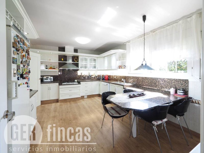 Foto 7c8bcd38-cf8c-4cd0-a5ff-011f7f727210. Casa amb calefacció aparcament piscina a Matadepera