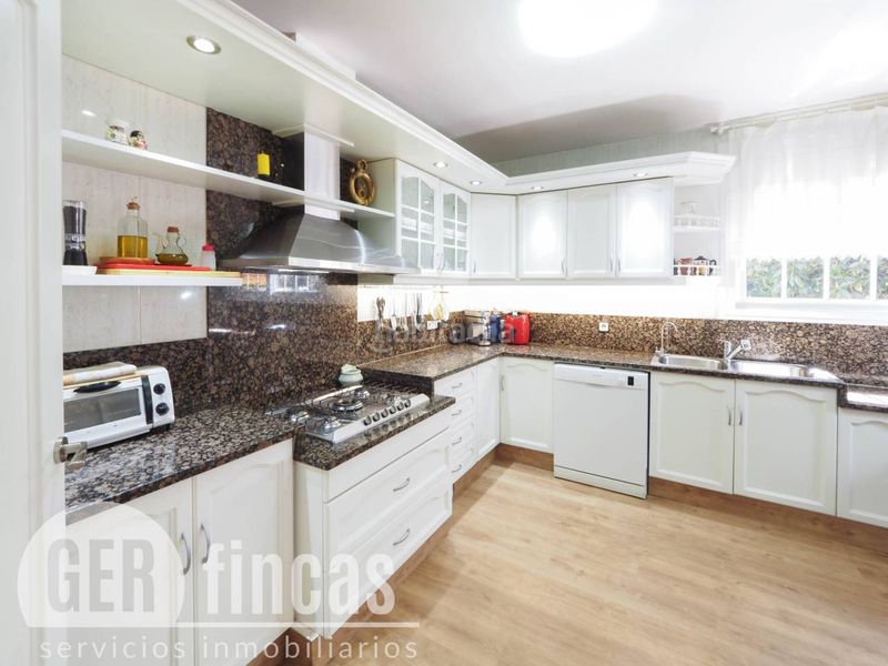 Foto e67048c6-ae82-4ddb-b3d3-2d69bc36d1c2. Casa amb calefacció aparcament piscina a Matadepera