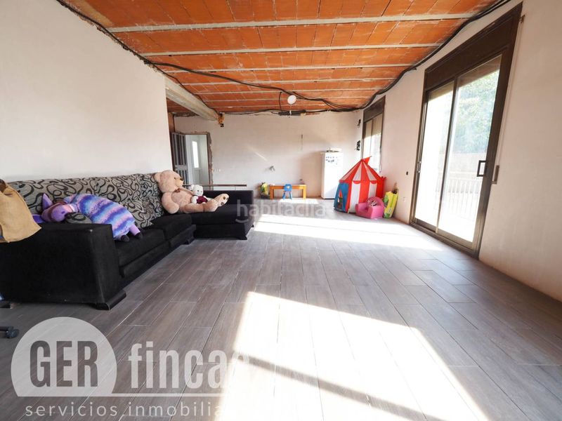 Foto 12206fc7-ad32-4da6-9231-e5d5574d5105. Casa amb calefacció aparcament a Can Palet de Vista Alegre Terrassa
