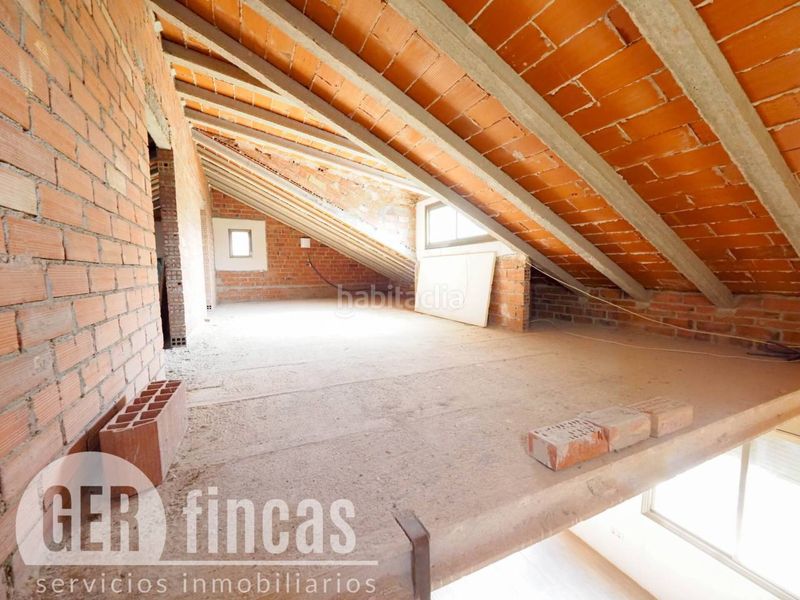Foto 2e7431cc-fcbb-4af8-8c33-bce81f1546c8. Casa amb calefacció aparcament a Can Palet de Vista Alegre Terrassa