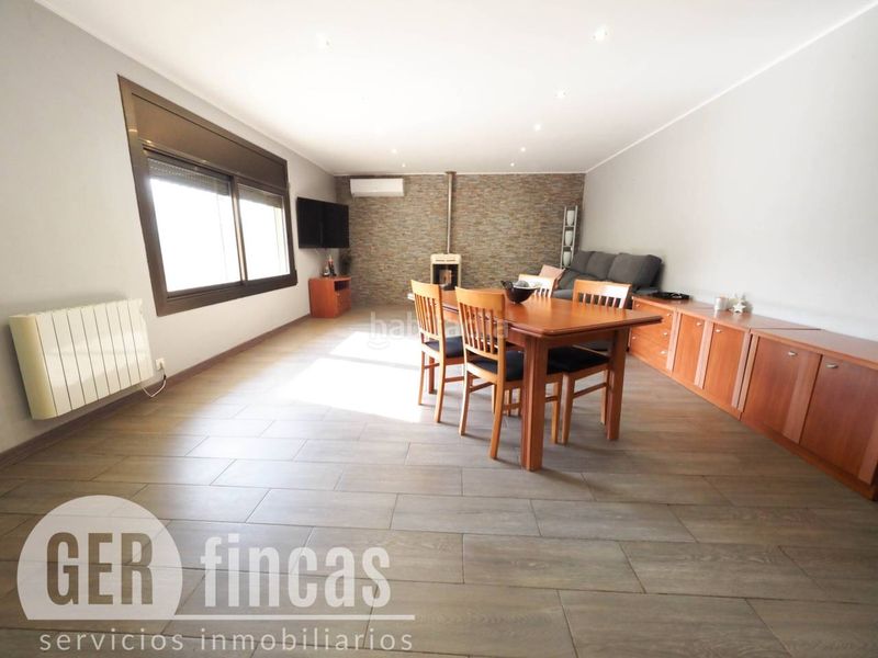 Foto 4e4d8799-0d2f-41f1-a2a8-f871bda8cbd7. Casa amb calefacció aparcament a Can Palet de Vista Alegre Terrassa