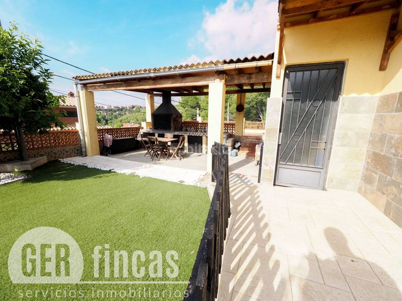 Foto 56a6c55c-7e7b-4cce-9ac3-eac33f7c8b27. Casa amb calefacció aparcament a Can Palet de Vista Alegre Terrassa