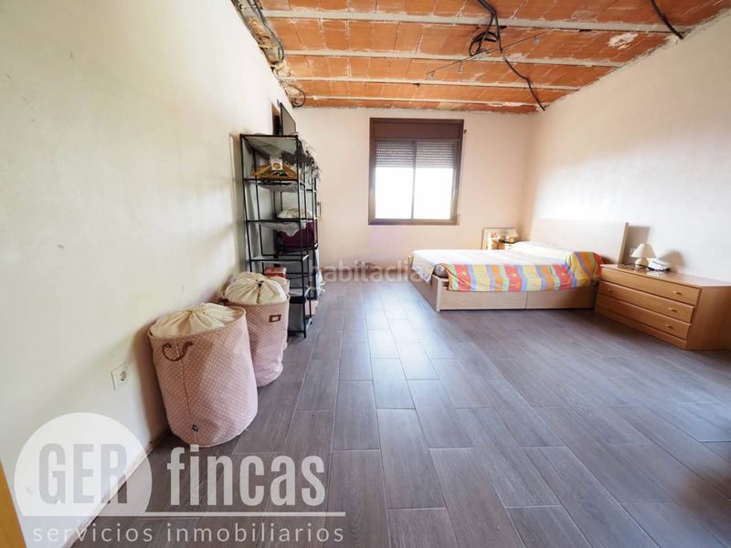 Foto 8996b7f0-952f-4380-9b50-fa69baf02e85. Casa amb calefacció aparcament a Can Palet de Vista Alegre Terrassa