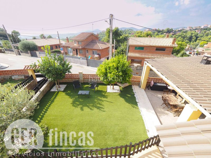 Foto aeaca995-186b-420d-a845-fcdc1ab1a4a3. Casa amb calefacció aparcament a Can Palet de Vista Alegre Terrassa