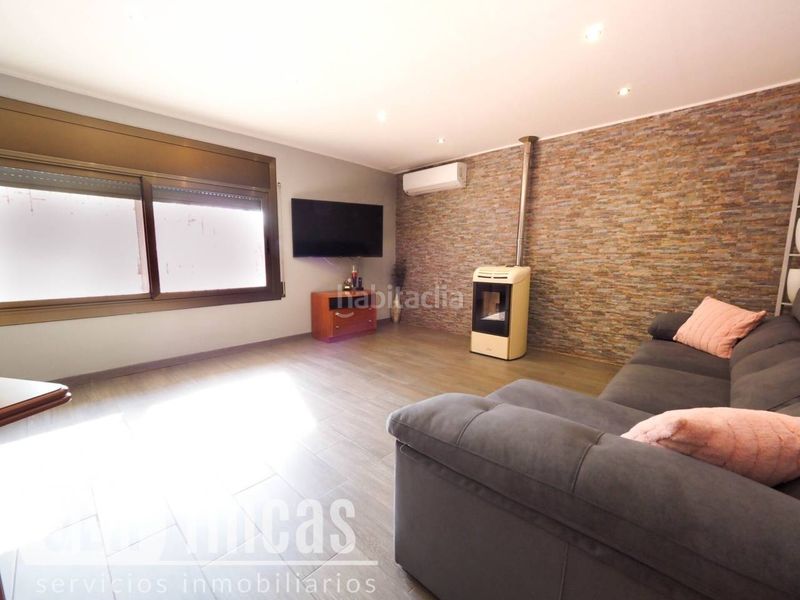 Foto e2d6c675-7df9-4195-ad05-ba35e8ea4e87. Casa amb calefacció aparcament a Can Palet de Vista Alegre Terrassa
