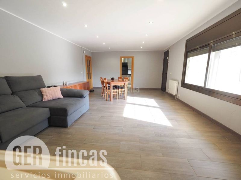 Foto ed9a5f57-dcbf-4d17-b679-79ba2dd05787. Casa amb calefacció aparcament a Can Palet de Vista Alegre Terrassa