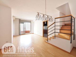 Duplex  Calle joaquín costa. Con parquin incluido