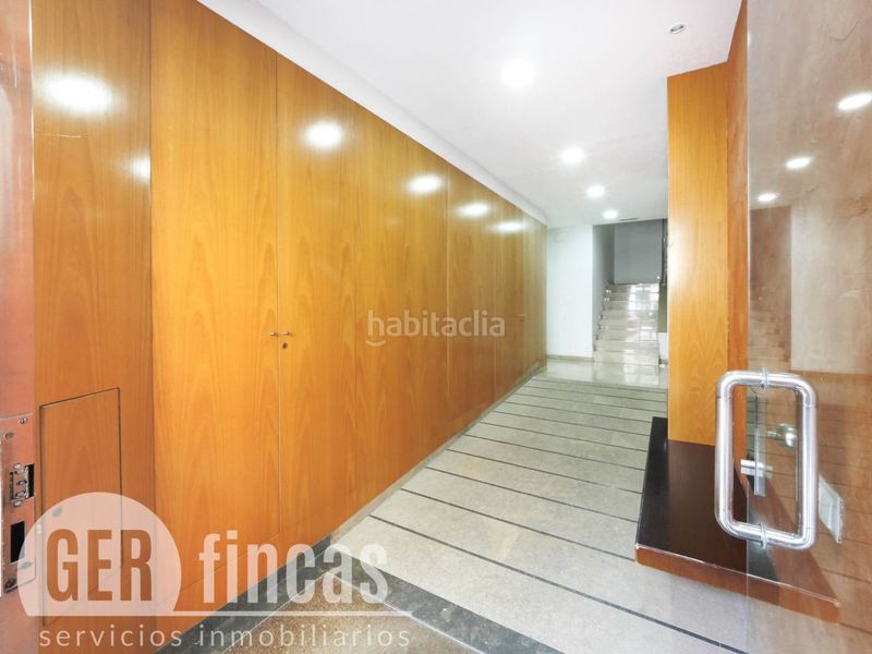 Foto e394c42b-04bb-4473-aa9b-576a6b23e05d. Dúplex amb calefacció aparcament a Plaça Catalunya - Escola Industrial Terrassa