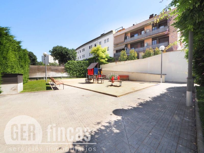 Foto 6b263200-03d5-4c40-8c07-4d50562214a7. Dúplex amb calefacció aparcament piscina a Torre - Sana Terrassa