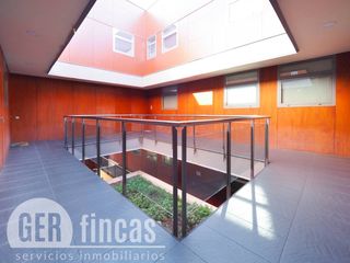 D�plex  Calle garc�a humet. Duplex en el centro con  parking y trastero