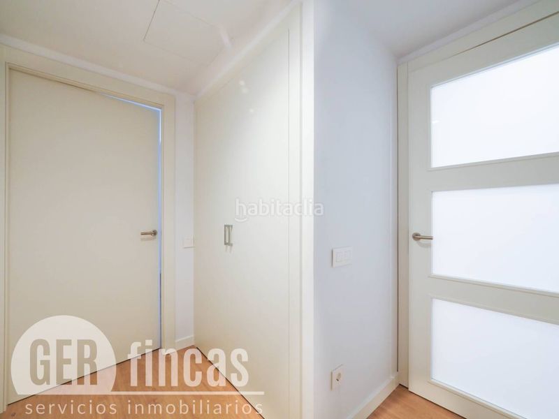 Foto 3da1cce3-b12a-46df-b4ed-4d64c3011584. Alquiler piso con balcón, piscina y parking incluido en Terrassa