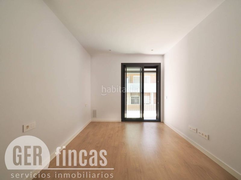 Foto 63848542-f81c-4361-8c61-ef198b0efbfa. Alquiler piso con balcón, piscina y parking incluido en Terrassa
