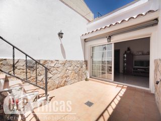 House  Calle sant marc. Casa reformada con grandes posibilidades