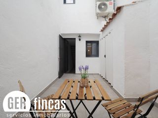 House  Calle joan alcover. Reforma integral para estrenar con patio de 15m2
