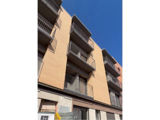 Appartamento in Calle  prat de la riba 173. Salida a dos balcones