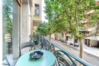 Etagenwohnung  Carrer de roger de llria. Exclusiva vivienda en roger de llria  autenticidad,  estilo y