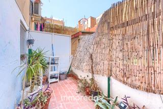Etagenwohnung  Carrer de l'aurora. Piso en venta con una terraza privada en el raval