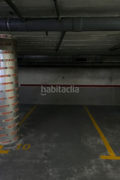 Foto 99854c26-56db-40c5-a733-0f021b50f92c. Aparcament cotxe a El Clot Barcelona