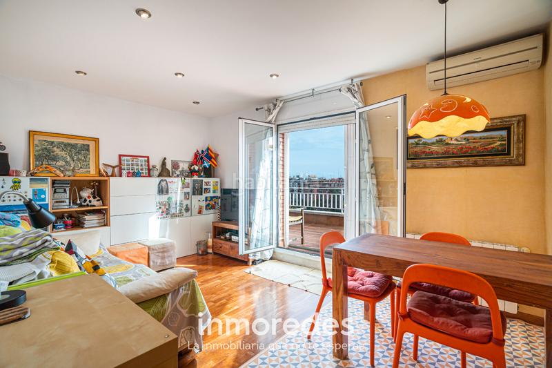 Foto ba5763f4-8389-44dc-8827-d57e95edeb06. Piso en Navas Barcelona