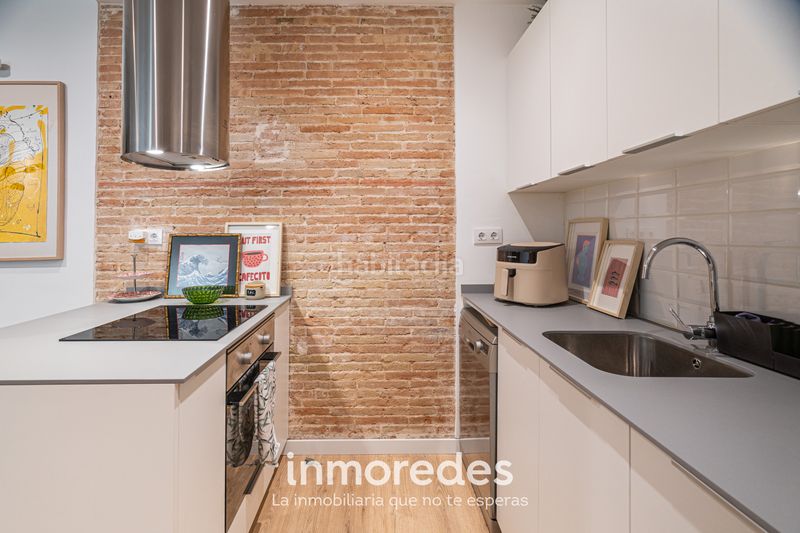 Foto afcda67e-5041-4eac-9177-6a23f24a97f6. Pis amb calefacció aparcament a Raval Barcelona