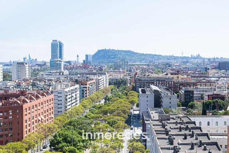 Foto b875e0c8-a361-4f93-902f-1243c121a9a3. Pis amb calefacció aparcament piscina a Diagonal Mar i el Front Marítim del Poblenou Barcelona
