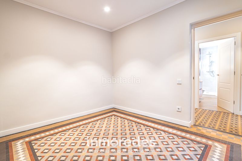 Foto 538f45b1-f1c1-40a2-a5c6-6ec29fe0c5ad. Pis amb calefacció a Dreta de l´Eixample Barcelona