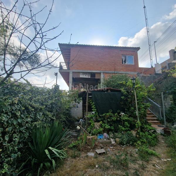 Foto 2d056466-9be0-4cb9-b49a-ec73ed4009d9. Casa amb xemeneia calefacció aparcament a Castellet i la Gornal
