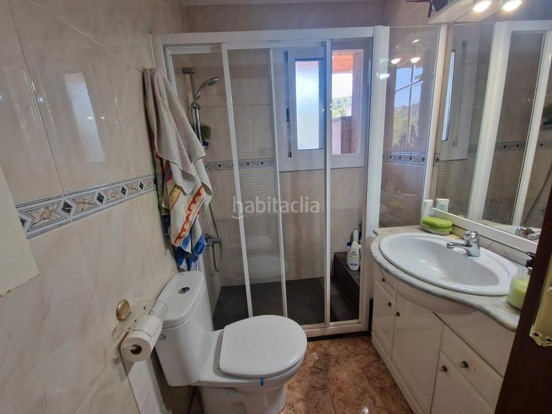 Foto 964ecced-bbae-401a-960e-cc71fc75f097. Casa amb xemeneia calefacció aparcament a Castellet i la Gornal