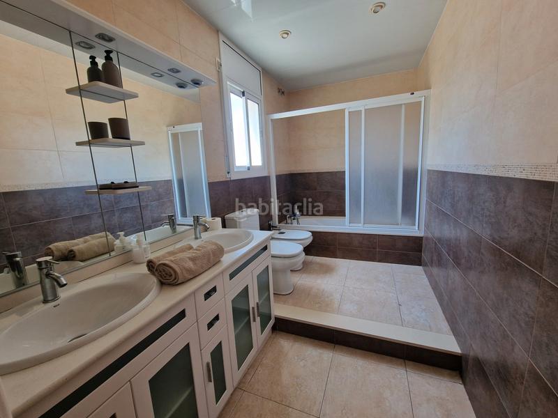 Foto 3aad840d-9d16-407a-a883-4b22618d24c2. Casa amb xemeneia calefacció aparcament piscina a Segur de Calafell