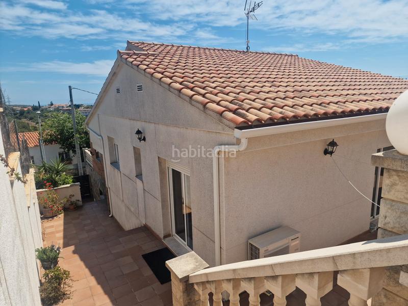 Foto 3bb71987-9342-4855-8196-48fe1a5c2b86. Casa amb xemeneia calefacció aparcament piscina a Segur de Calafell