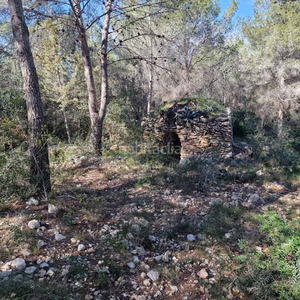 Foto 83af1d45-b45e-407a-82b9-1c5a096b93d8. Terreny residencial a carrer gessamí 18 a Valldemar-Montmar Segur de Calafell