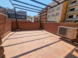 Duplex  Carrer mallorca. Planta baja dúplex, en pleno centro de sant boi