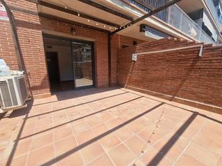 Dplex  Carrer mallorca. Planta baja dplex, en pleno centro de sant boi