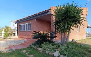 Chalet en Cunit Residencial. Chalet independiente cerca de todos los servicios, cunit
