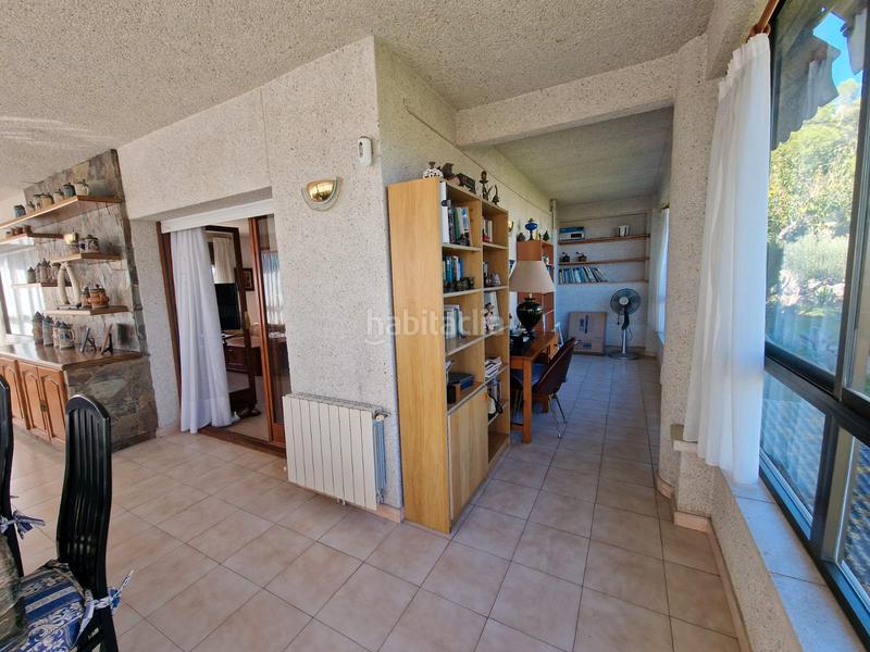 Foto 03d757dd-3b1a-4622-87ce-8485309f1471. Chalet con camino riscaldamento parcheggio in Segur de Calafell nucli urbà Segur de Calafell