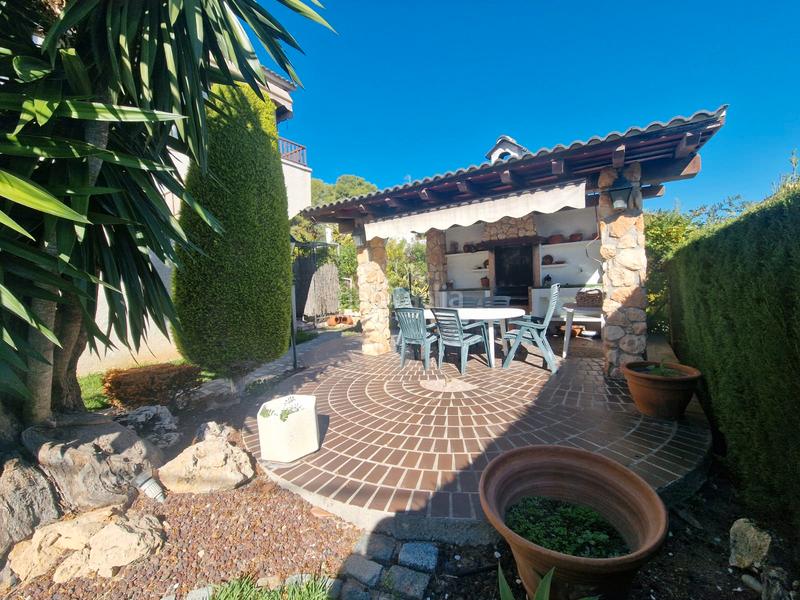 Foto 4bd12ccb-e94e-4660-af21-166c856e09ef. Chalet con camino riscaldamento parcheggio in Segur de Calafell nucli urbà Segur de Calafell