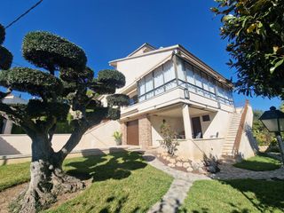 Chalet  Avinguda espanya. Venta casa en segur de calafell, calafell. vistas al mar