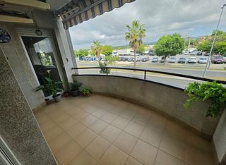 Appartamento  Plaça agermanament. Piso con 4 dormitorios y 2 baños, perfecto para una familia.
