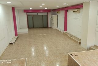 Local Comercial  Carrer de pere romeu. �oportunidad �nica! este local de 110 m�, distribuido en dos pla