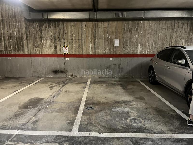 Foto ca408bcb-60e2-4cd4-b212-7f727bea6814. Aparcament cotxe a Barri Antic Manresa