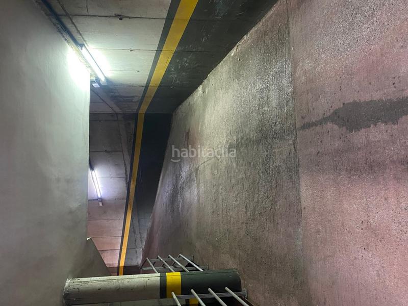 Foto 932a975f-e472-414d-9d3b-db7e40514d9f. Parking coche parquin con trastero en bases en bases de Manresa - carretera de santpedor Manresa