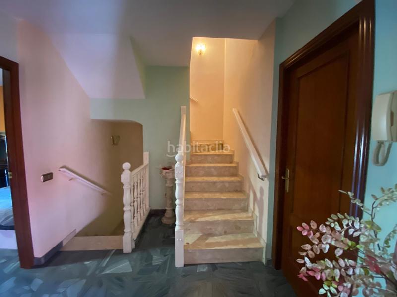 Foto 8d0834ca-758e-4fb7-a24e-976163d725f6. Casa adossada amb calefacció aparcament a Escodines Manresa