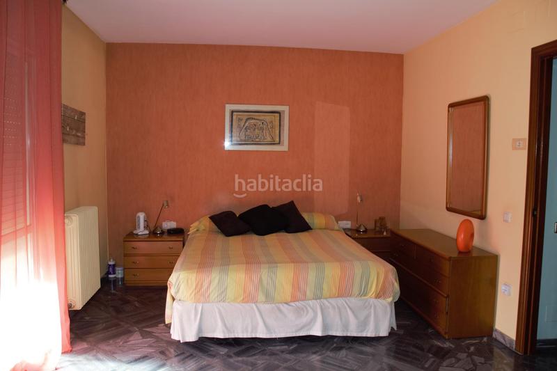 Foto 94354f41-7451-4ca6-b0ac-93a9988cb0ef. Casa adossada amb calefacció aparcament a Escodines Manresa