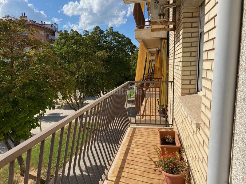 Foto 978fe110-4da9-4d19-ad2c-db95566401df. Casa adossada amb calefacció aparcament a Escodines Manresa