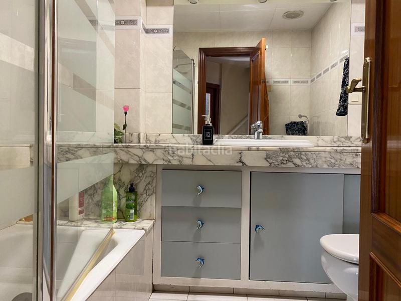 Foto 9cae62db-521f-49fd-bc7a-ee21f3f0d55b. Casa adossada amb calefacció aparcament a Escodines Manresa