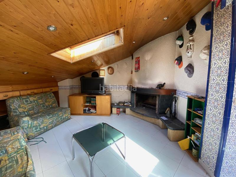 Foto a2705bb5-20c7-4a65-8268-d6dcd3ff0692. Casa adossada amb calefacció aparcament a Escodines Manresa