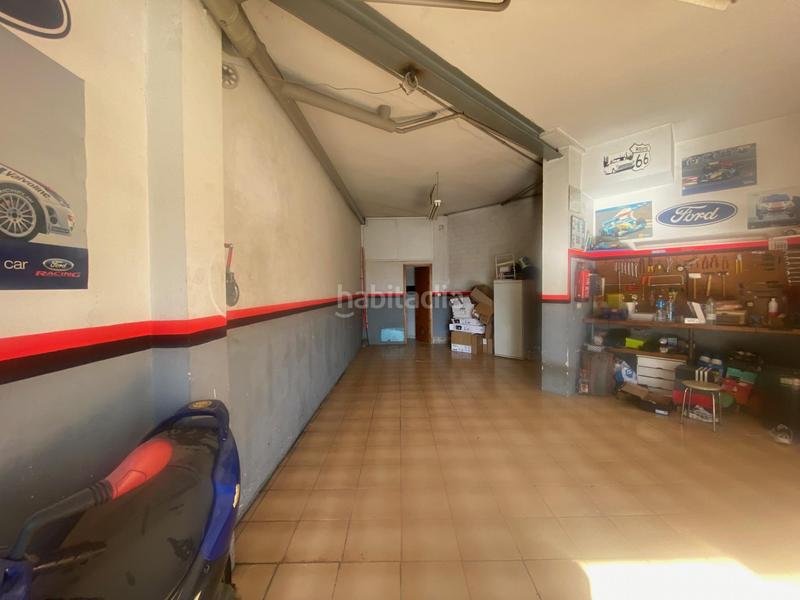 Foto ad55b334-aef1-4cd8-9016-e7e32dcf2216. Casa adossada amb calefacció aparcament a Escodines Manresa