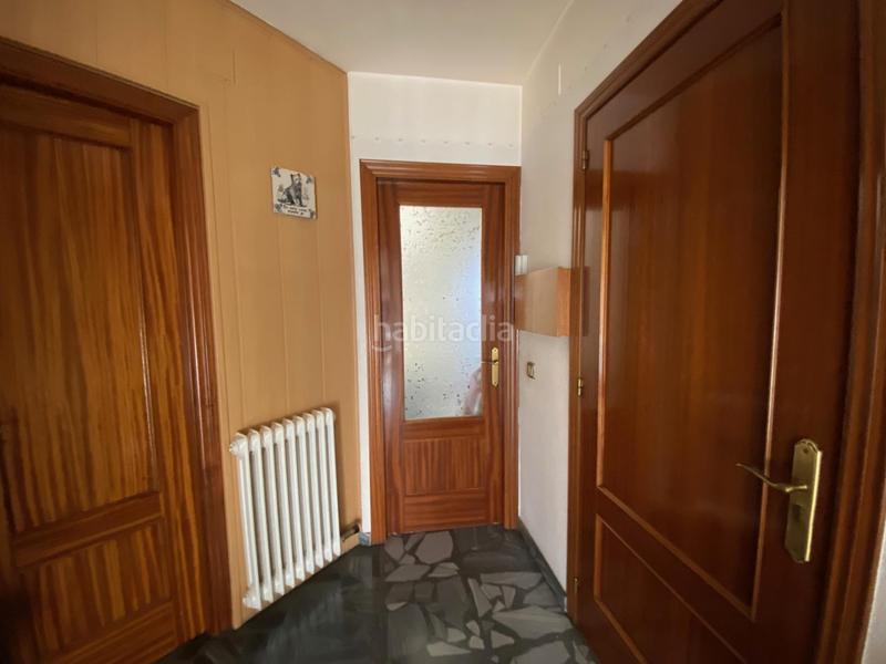 Foto ca61fdbe-ea75-4d95-90b1-5042081e36bb. Casa adossada amb calefacció aparcament a Escodines Manresa